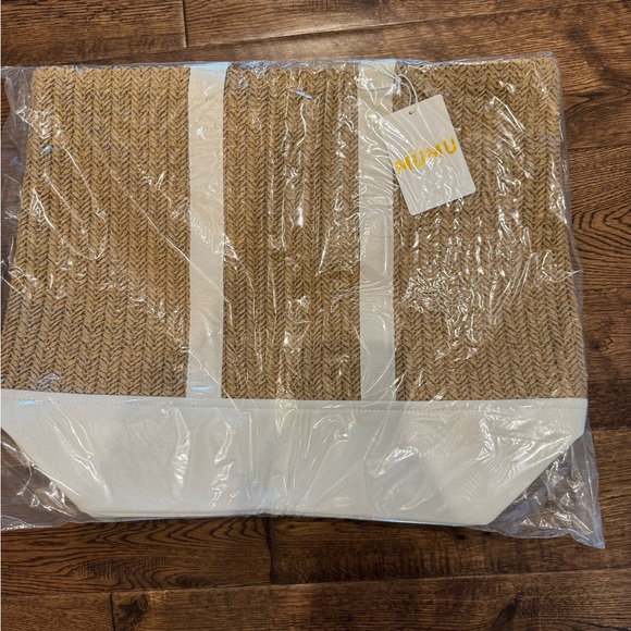 Show Me Your MuMu Tan and White Tote Bag - Picture 1 of 5